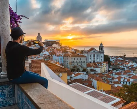 Why Are So Many US Citizens Moving to Portugal?